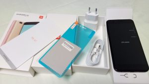 Xiaomi Mi A1 箱の中身